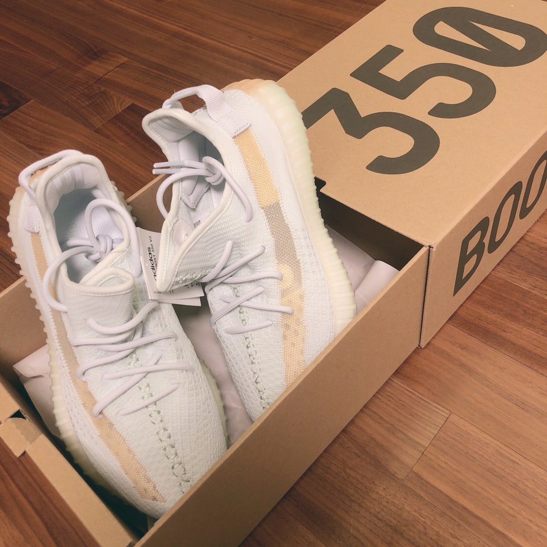 이지부스 350 V2 하이퍼 스페이스 EG7491 photo review