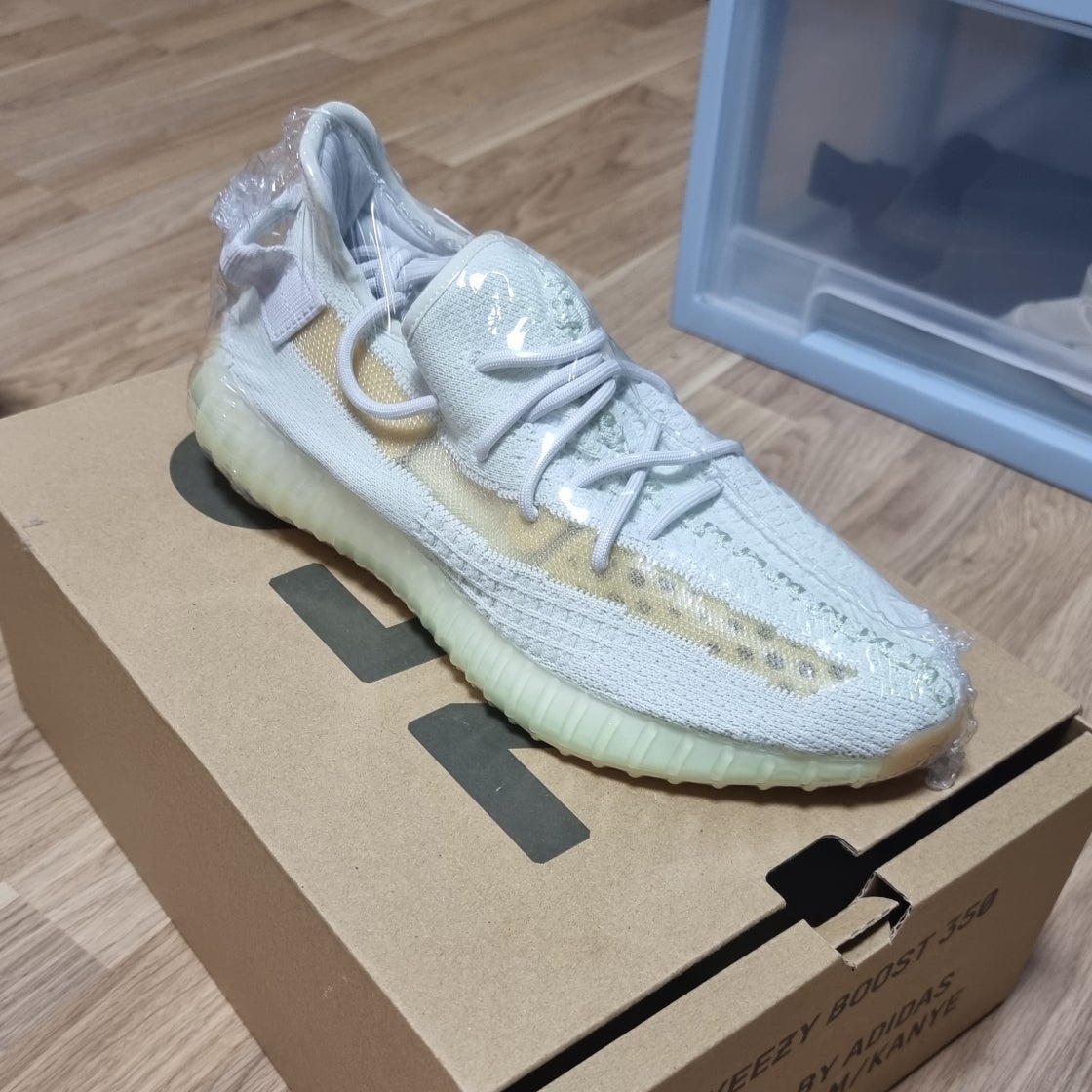 이지부스 350 V2 하이퍼 스페이스 EG7491 photo review