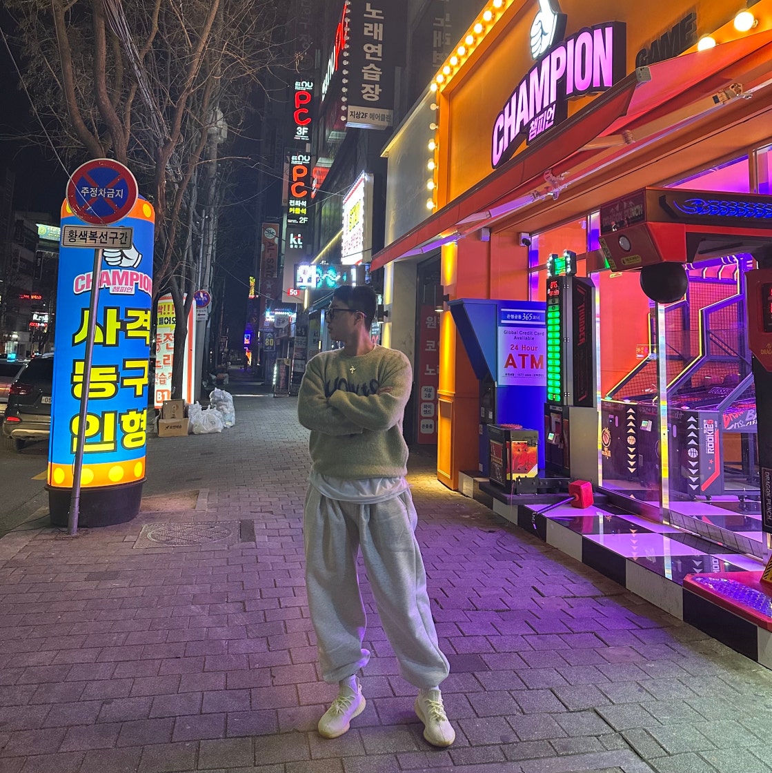 아디다스 이지 부스트 350 V2 버터 F36980 photo review
