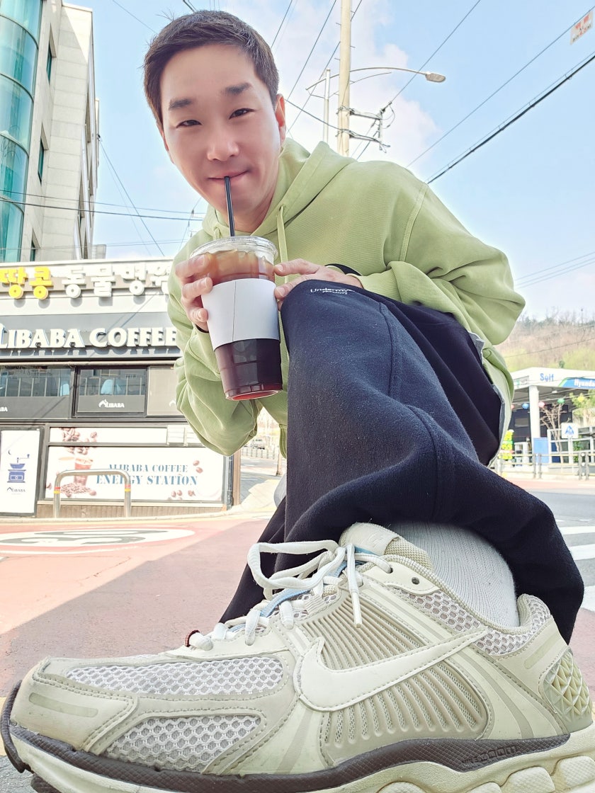나이키 줌 보메로 5 포톤 더스트 앤 photo review