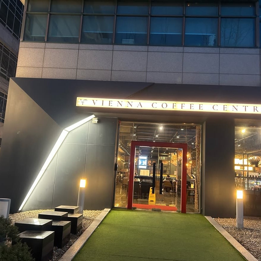 아디다스 이지 부스트350V2 블랙 FU9006 photo review