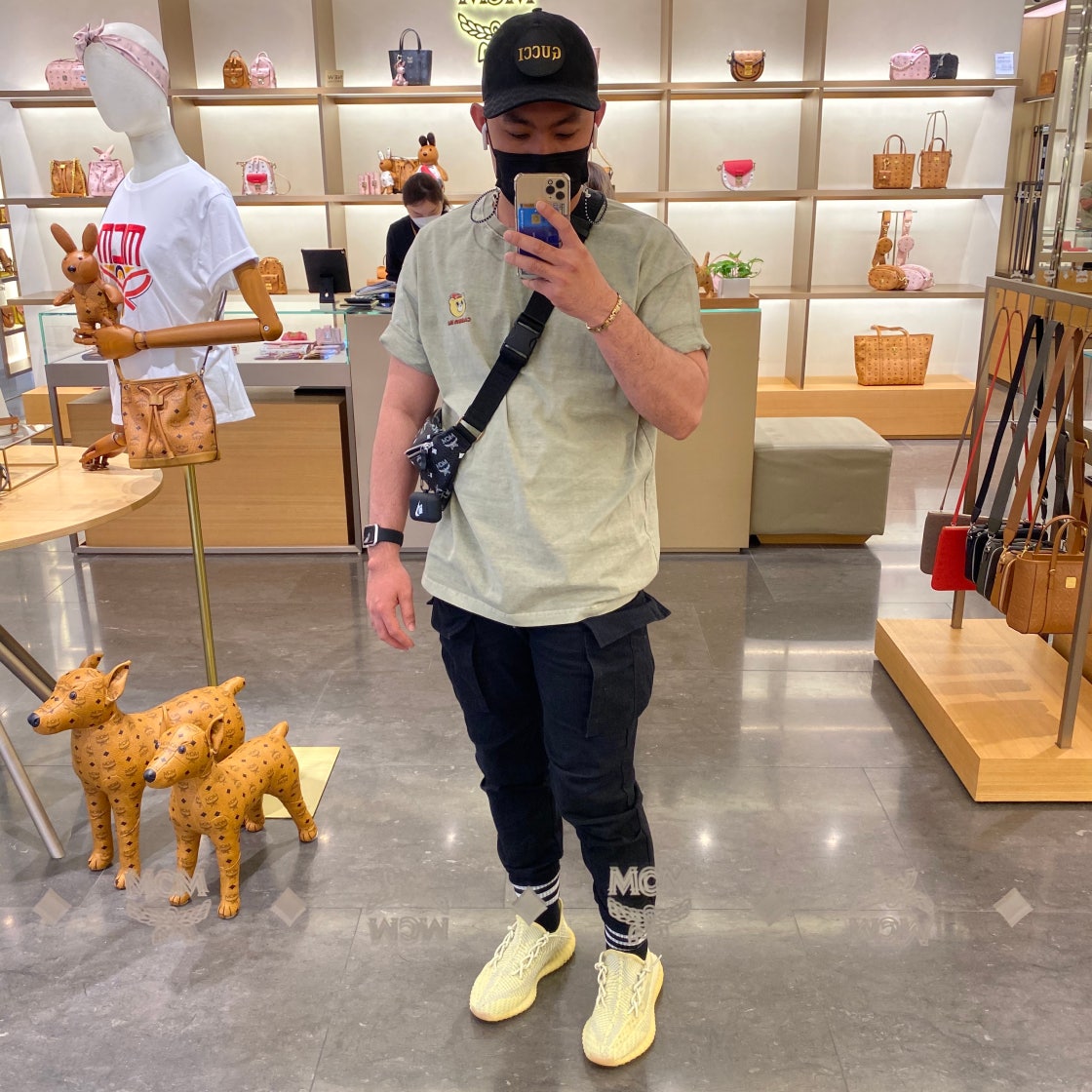 아디다스 이지 부스트 350 V2 안틀리아 - 논리플렉티브 FV3250 photo review
