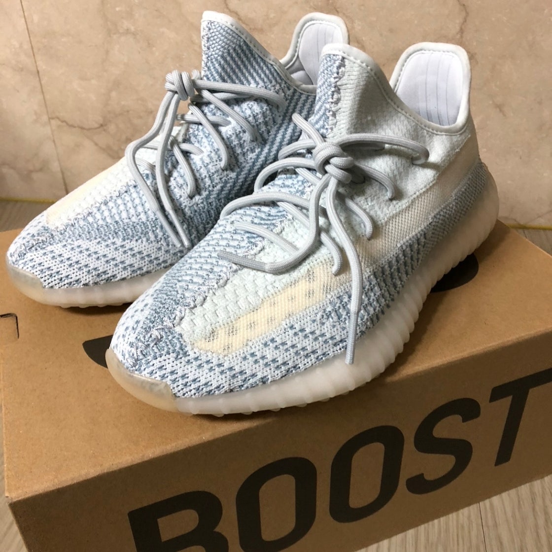 이지부스 350 V2 클라우드 화이트 FW3043 photo review