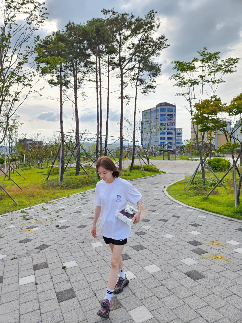 아디다스 이지 부스트 350 V2 예힐 - 리플렉티브 FX4145 photo review