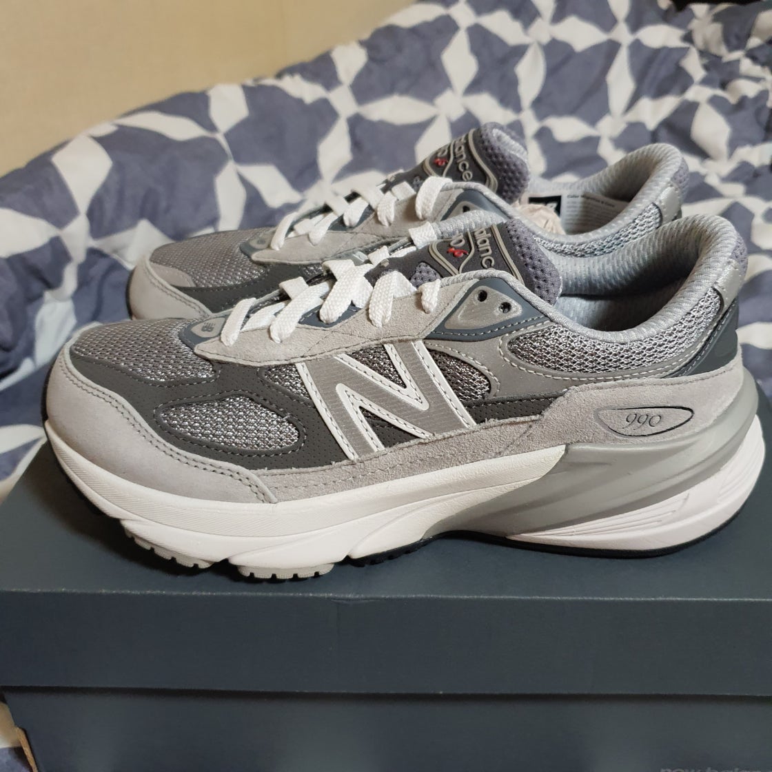 뉴발란스 990v6 그레이 - M 미디움 GC990GL6 photo review