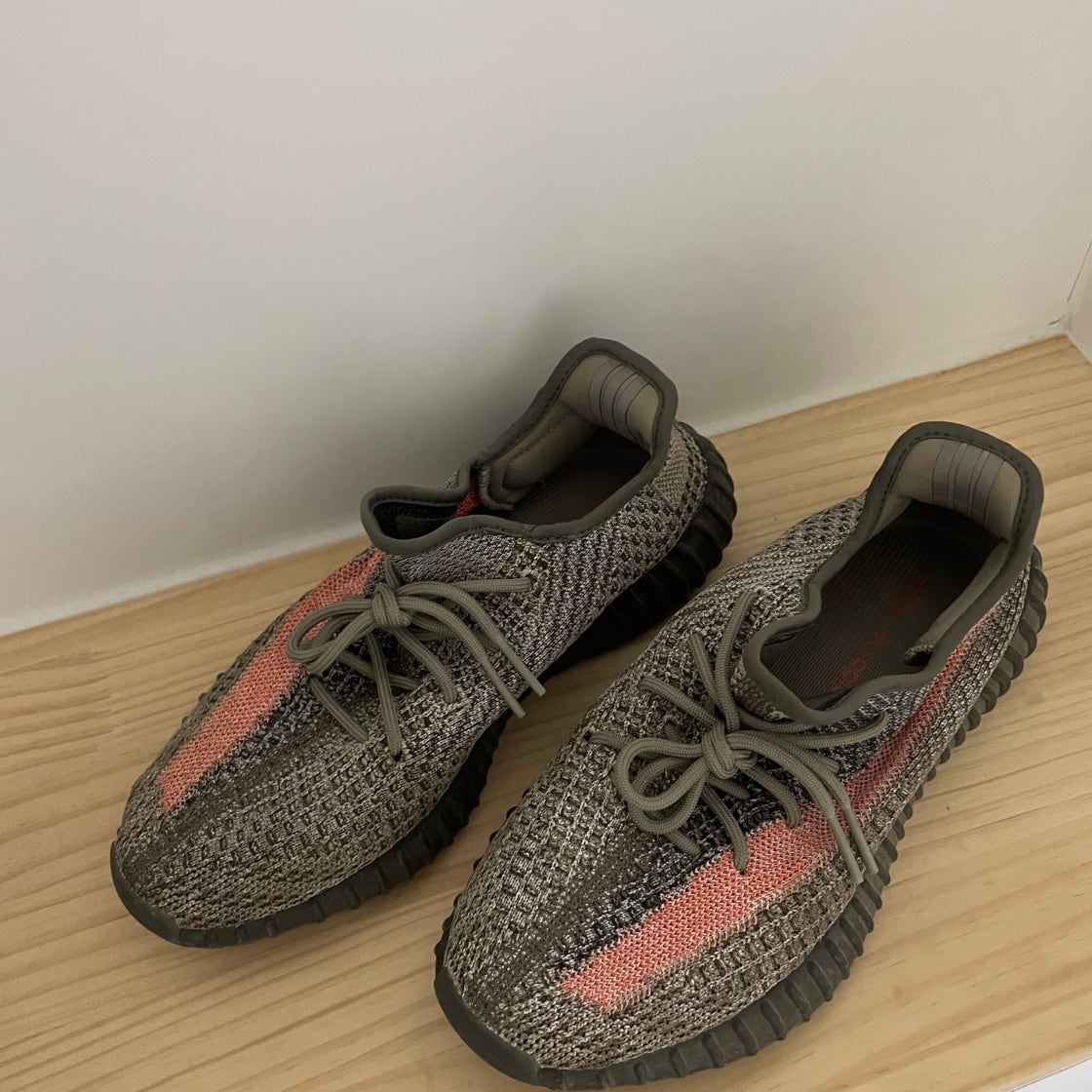 아디다스 이지 부스트 350 V2 GW0089 photo review