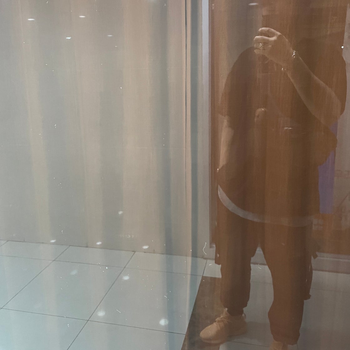 아디다스 이지 부스트 350 V2 GW2870 photo review