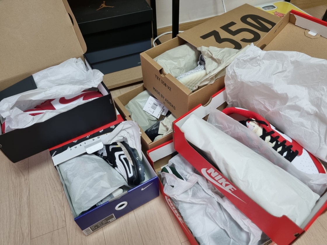 아디다스 이지 부스트 350V2 다크솔트 ID4811 photo review
