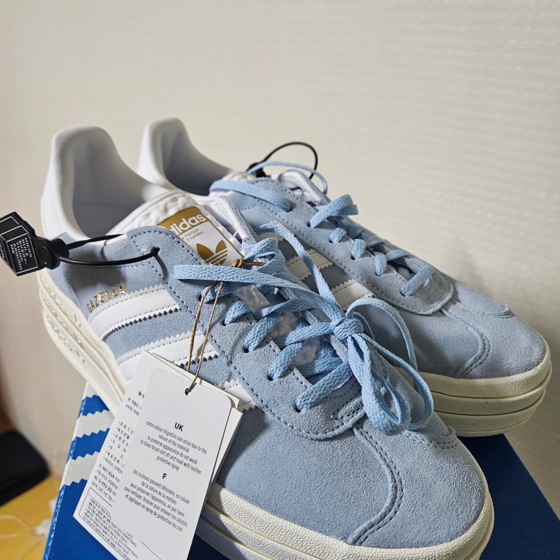 아디다스 가젤 볼드 플랫폼 스니커즈 ID6991 photo review