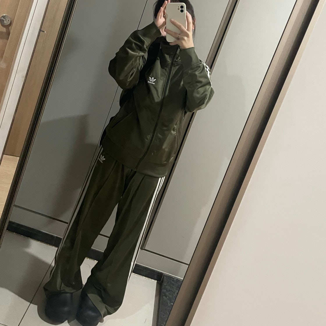 아디다스 아디폼 스탠뮬 W - 코어 블랙 / IE4626 photo review