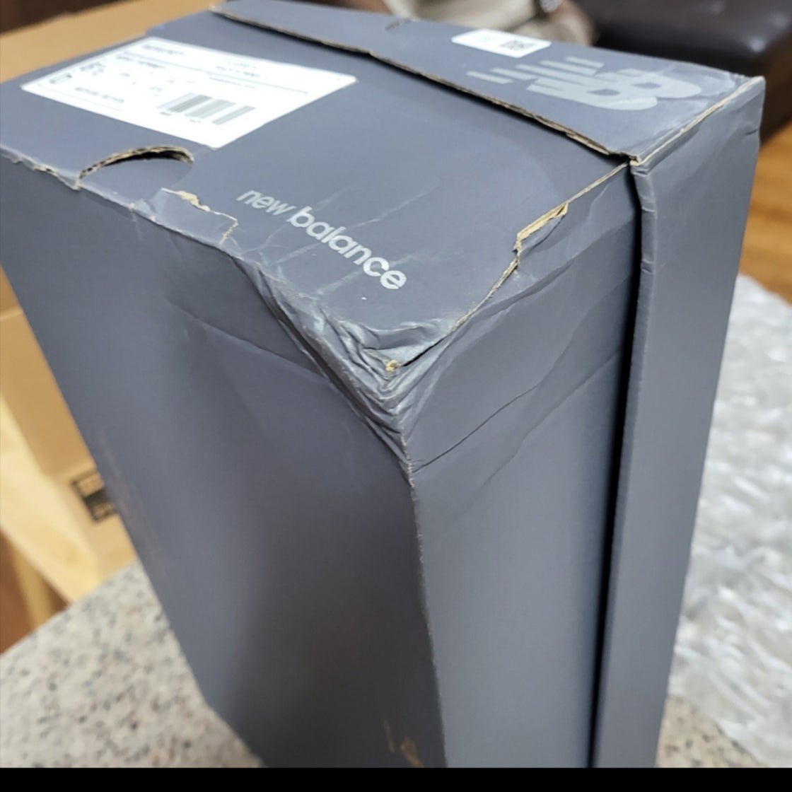 뉴발란스 2002R 프로텍션 팩 징크 에펠탑 M2002RDY photo review