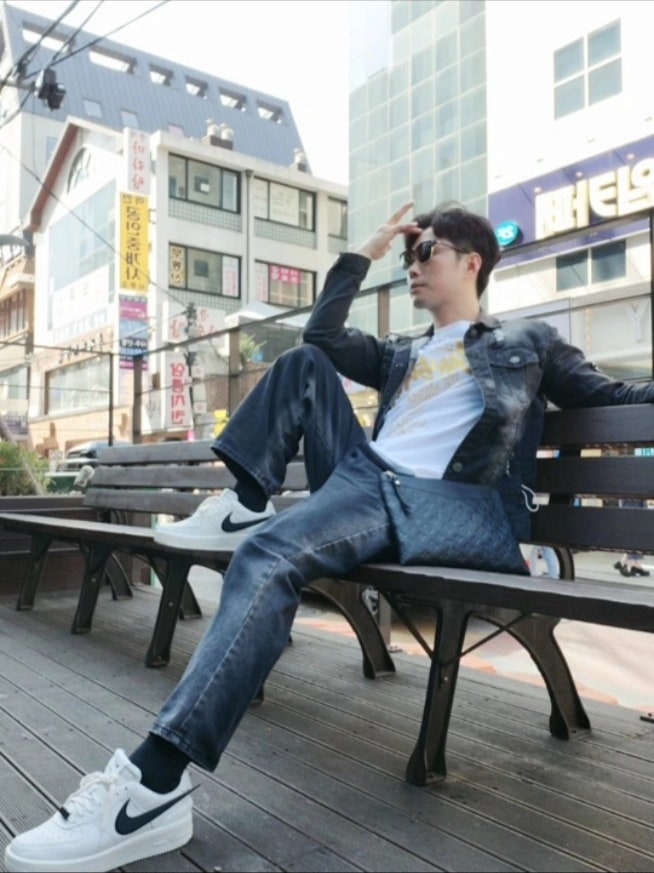 루이비통 앙프렝뜨 데일리 클러치 M62937 photo review