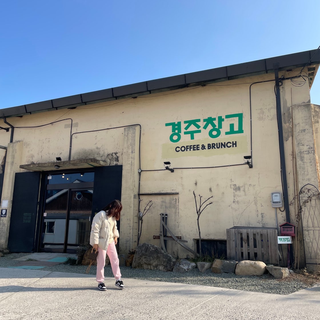 루이비통 쁘띠 삭플라 모노그램 미니크로스 M69442 나노백 photo review