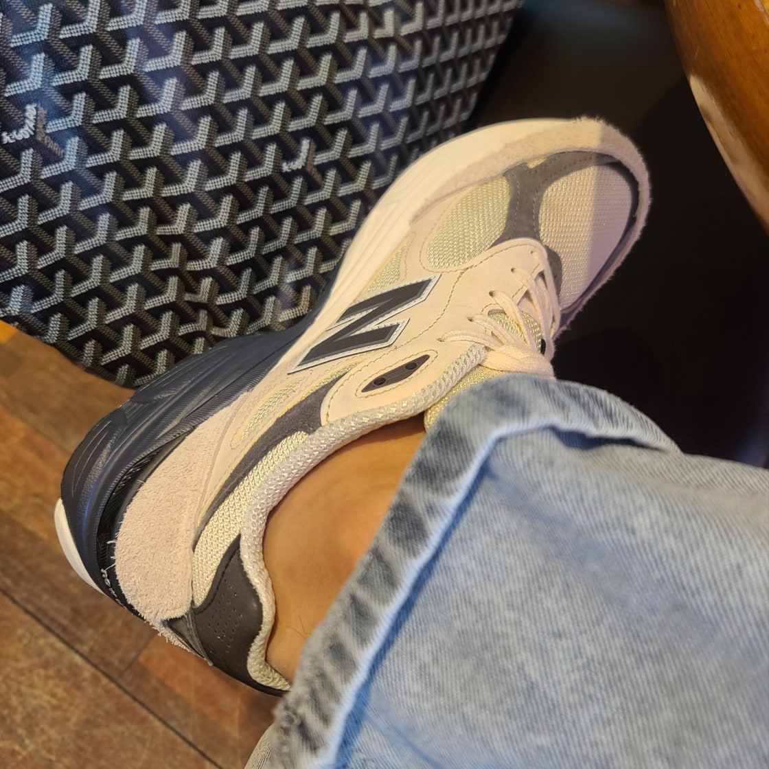 뉴발란스 리셀뉴발란스 990V3 M990AD3 photo review
