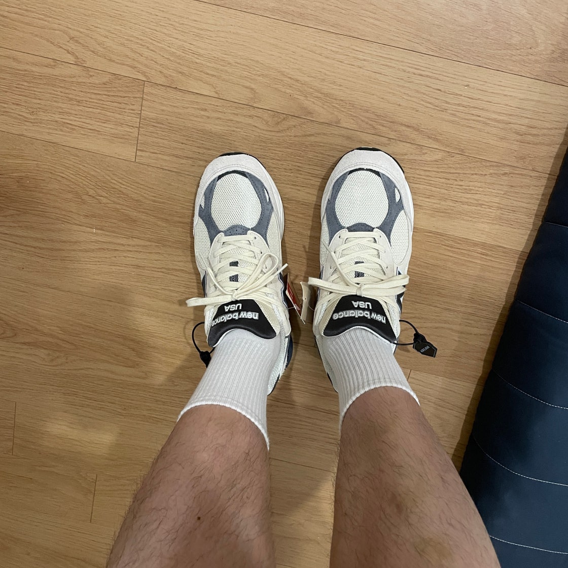 뉴발란스 990v3 메이드 인 USA 문빔 마카다미아 넛 M990AD3 photo review