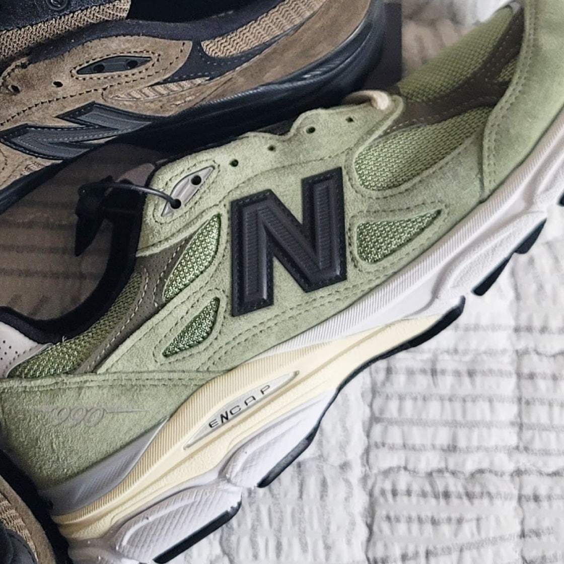 뉴발란스 990v4 메이드 인 USA 마카다미아 넛 photo review