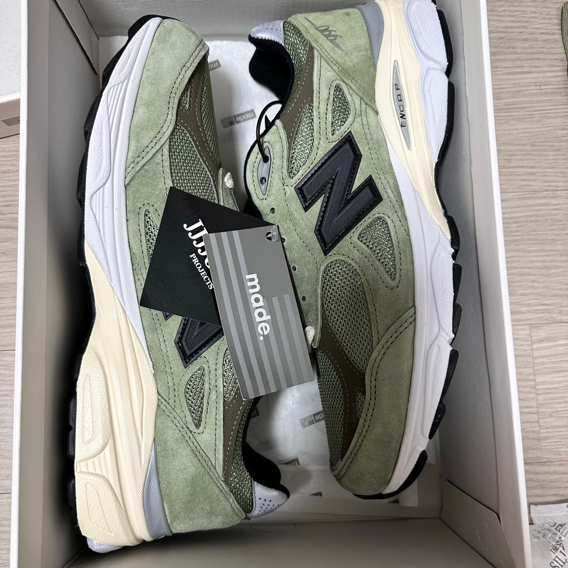 뉴발란스 990v4 메이드 인 USA 마카다미아 넛 photo review