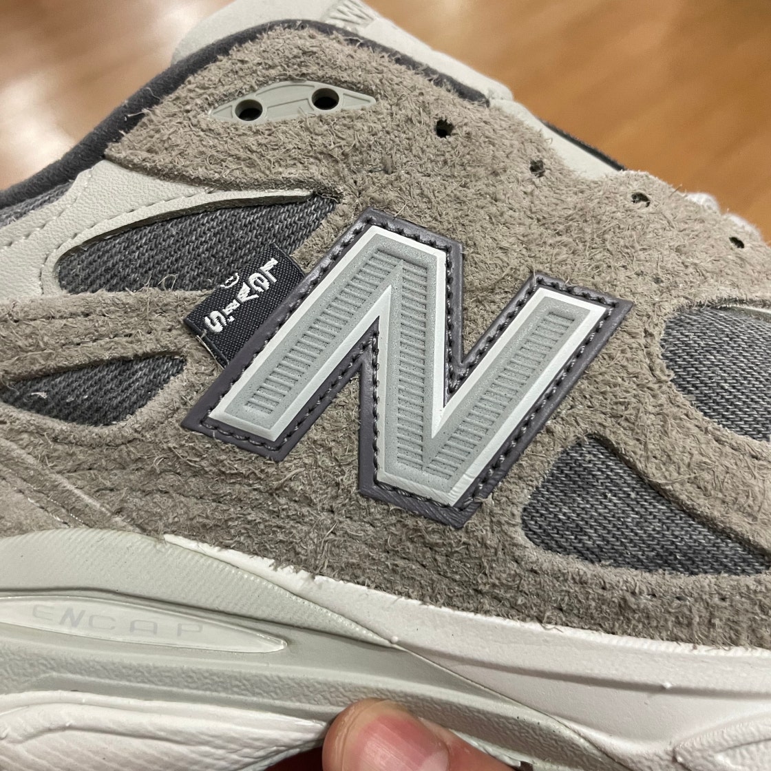 뉴발란스 x 리바이스 990v3 그레이 (리바이스 택) M990LV3 photo review