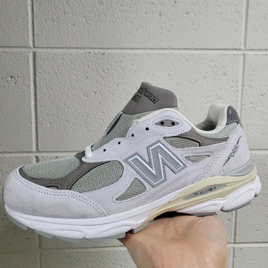 뉴발란스 x YCMC 990v3 메이드 인 USA 그레이 - YCMC 한정 M990SC3 photo review