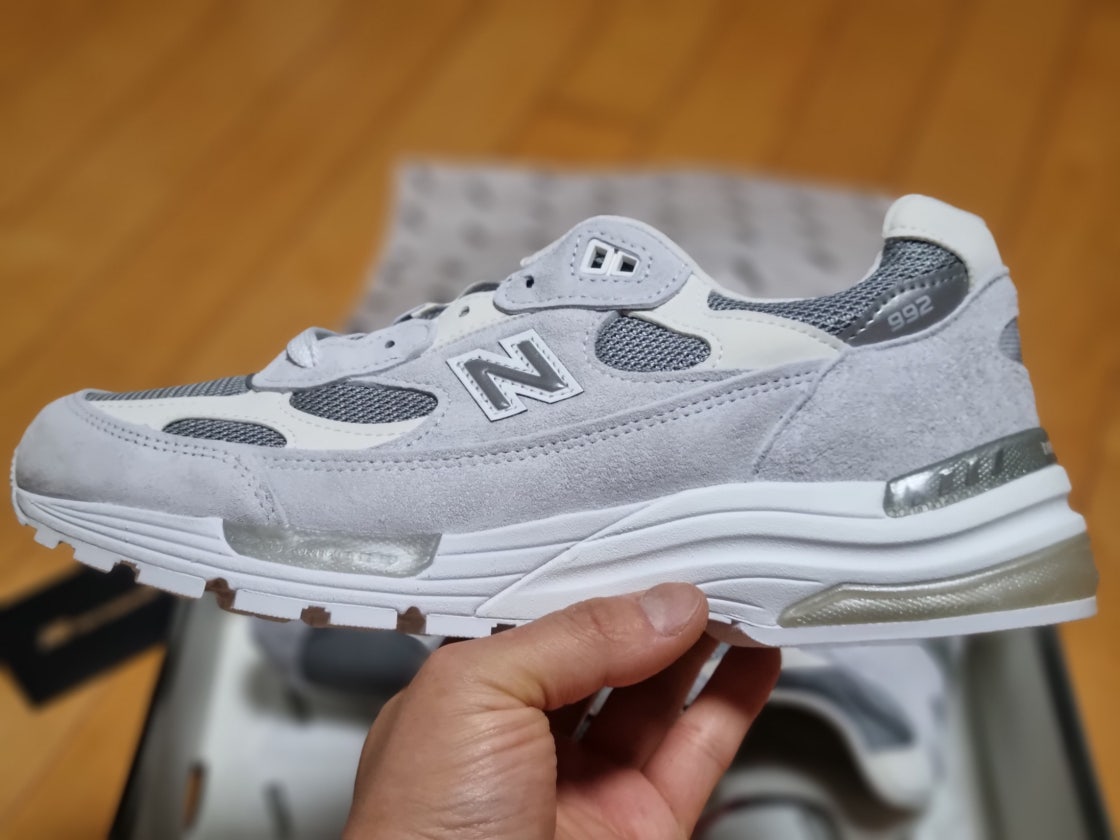뉴발란스 992 메이드 인 USA 화이트 실버 M992NC photo review