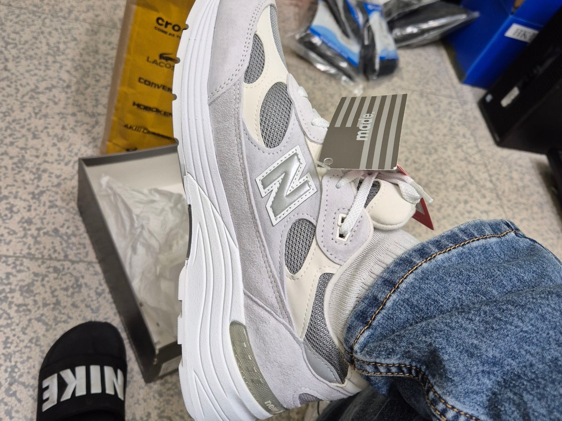 뉴발란스 992 메이드 인 USA 화이트 실버 M992NC photo review