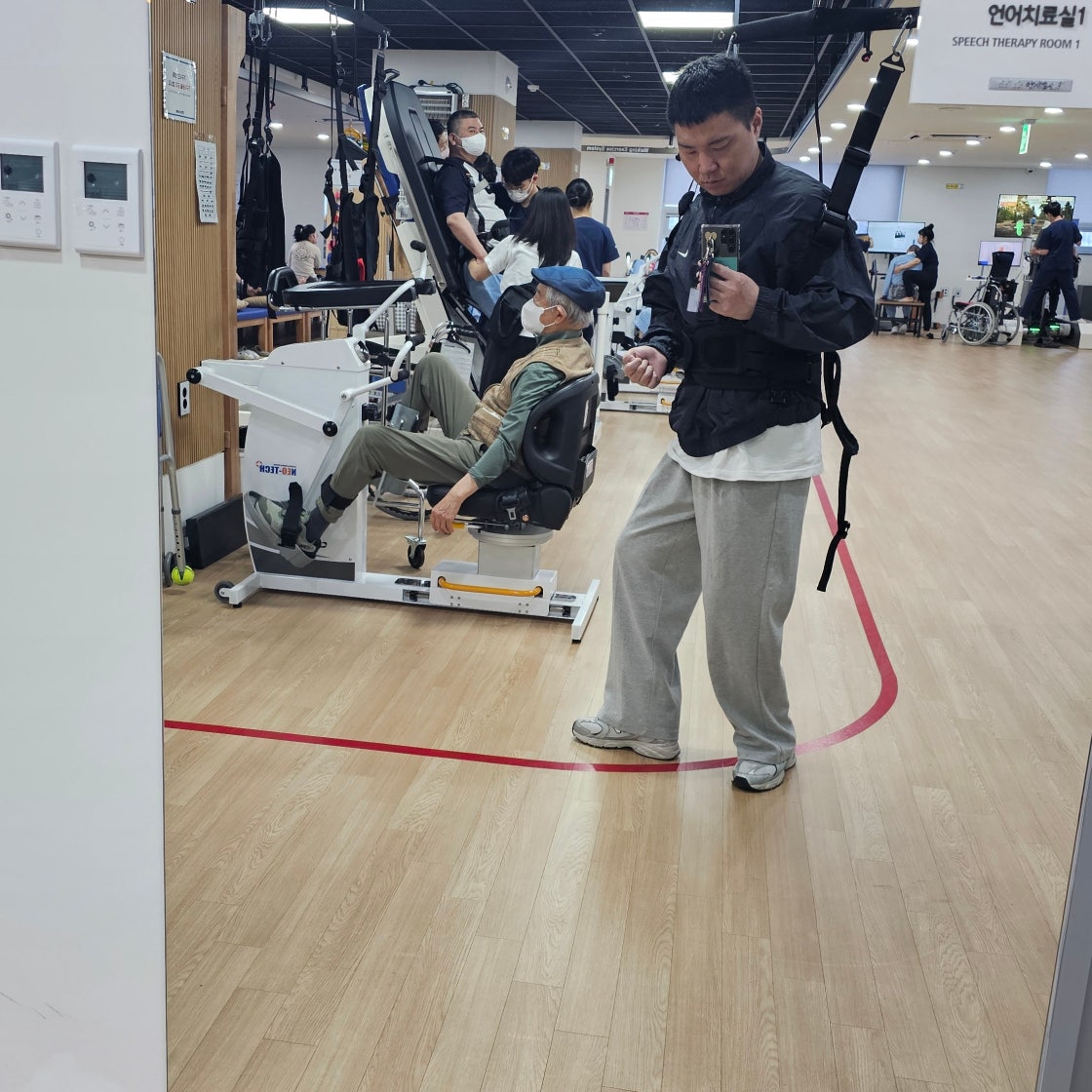 뉴발란스 530 운동화 발볼넓은런닝화 실버 메탈릭 MR530LG photo review