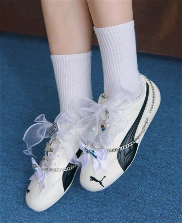 [ROSÉ 박채영 데일리 신발] 푸마 x 로제 스피드캣 LEA 웜 화이트 블랙 404390-01 photo review