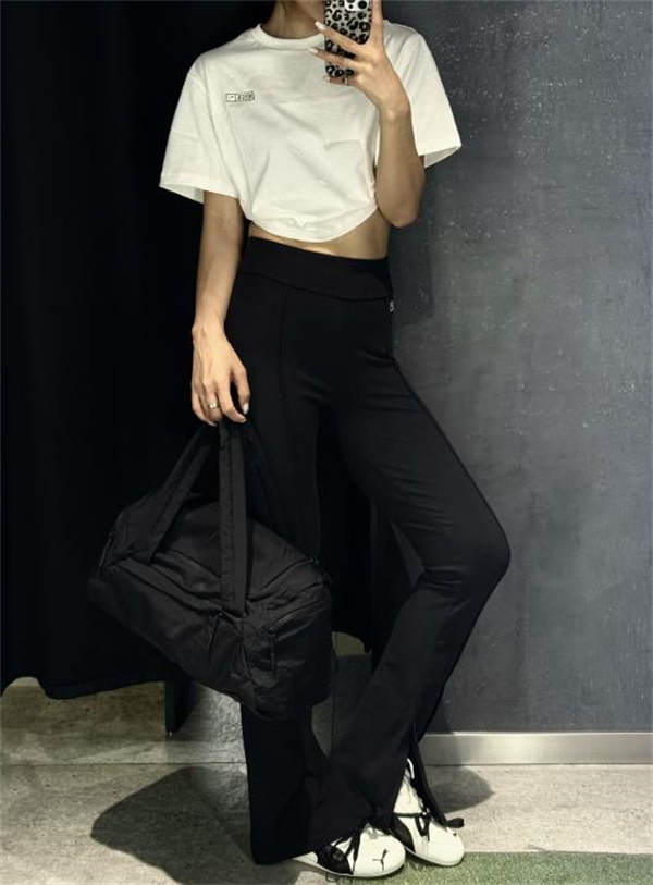 [ROSÉ 박채영 데일리 신발] 푸마 x 로제 스피드캣 LEA 웜 화이트 블랙 404390-01 photo review
