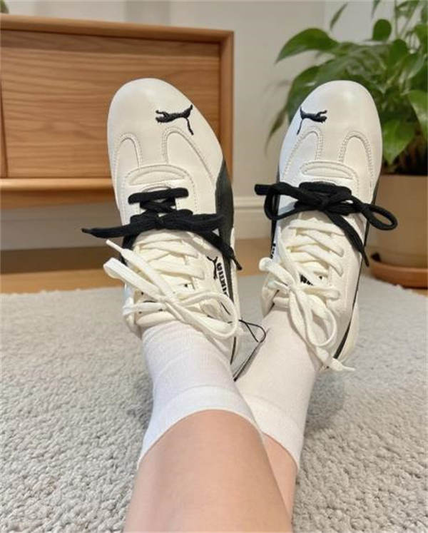 [ROSÉ 박채영 데일리 신발] 푸마 x 로제 스피드캣 LEA 웜 화이트 블랙 404390-01 photo review