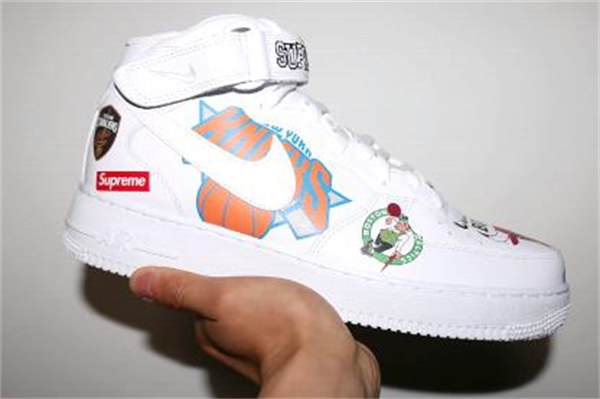 나이키 x 슈프림 에어포스 1 미드 NBA 화이트 AQ8017-100 photo review
