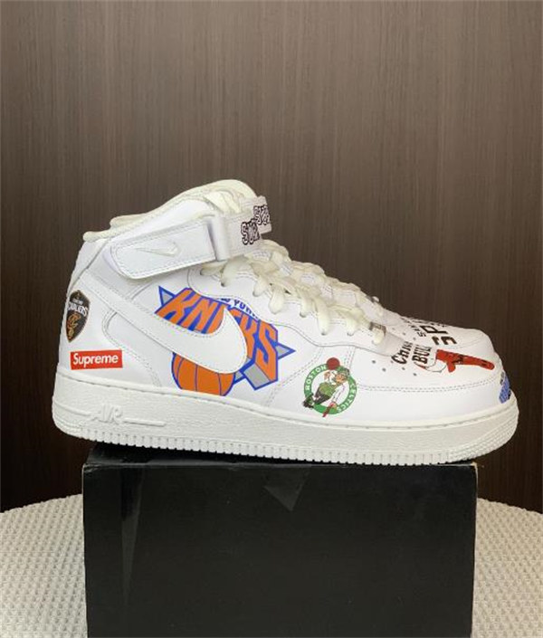 나이키 x 슈프림 에어포스 1 미드 NBA 화이트 AQ8017-100 photo review