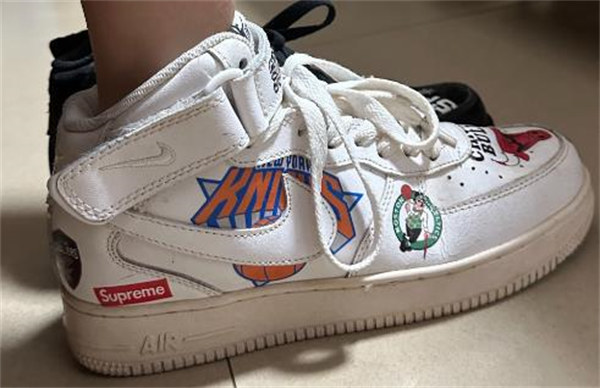 나이키 x 슈프림 에어포스 1 미드 NBA 화이트 AQ8017-100 photo review