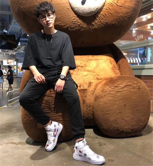 나이키 x 슈프림 에어포스 1 미드 NBA 화이트 AQ8017-100 photo review