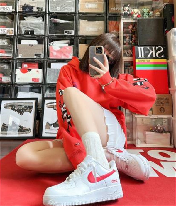 나이키 x 슈프림 에어포스 1 로우 화이트 스피드 레드 - 상하이 스토어 한정 CU9225-101 photo review