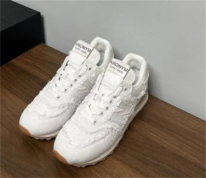 뉴발란스 x 미우 미우 574 데님 화이트 5E765D-CSL-F0009 [여자사이즈 5mm크게 나옴,남자사이즈 10mm 크게 나옴] photo review