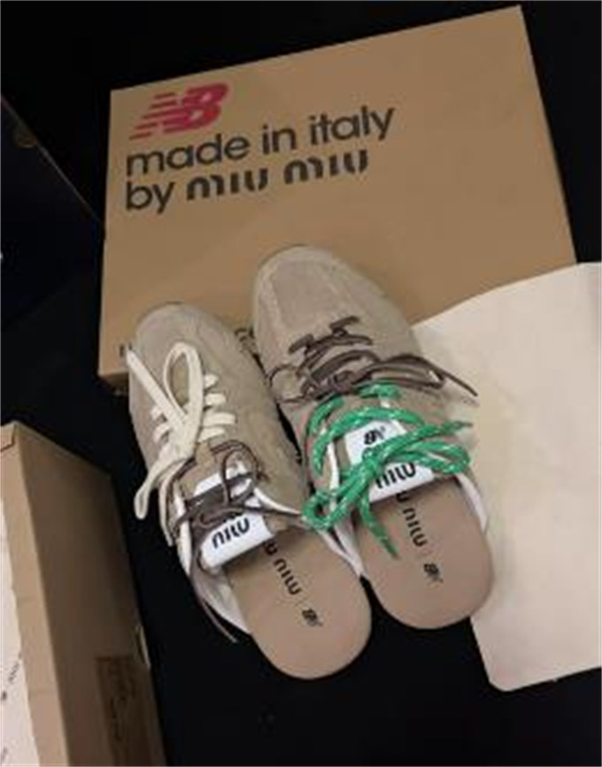 뉴발란스 x 미우 미우 530 SL 스웨이드 뮬 에크루 5E333E-Z5O-F0379 photo review