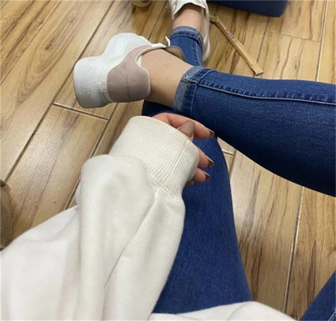 알렉산더 맥퀸 오버사이즈드 스니커즈 파촐리 553770WHGP79182 photo review