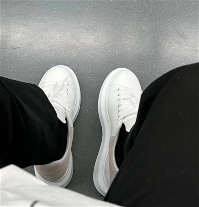 알렉산더 맥퀸 오버사이즈드 스니커즈 파촐리 553770WHGP79182 photo review