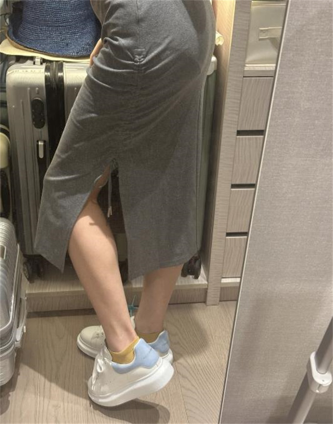 알렉산더 맥퀸 오버사이즈드 스니커즈 화이트 파우더 블루 553770WHGP79412 photo review