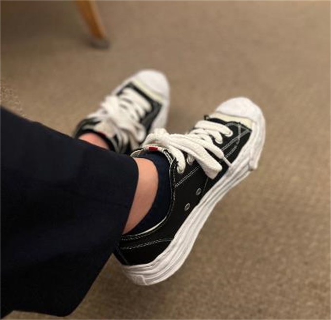 메종 미하라 야스히로 행크 OG 솔 캔버스 로우탑 스니커즈 블랙 A05FW702-BLACK photo review