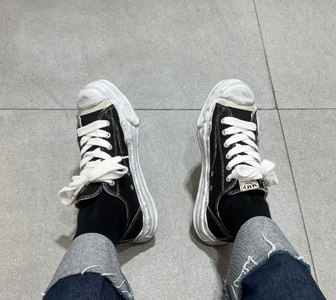 메종 미하라 야스히로 행크 OG DE 솔 캔버스 로우탑 스니커즈 블랙 A07FW727-BLACK photo review