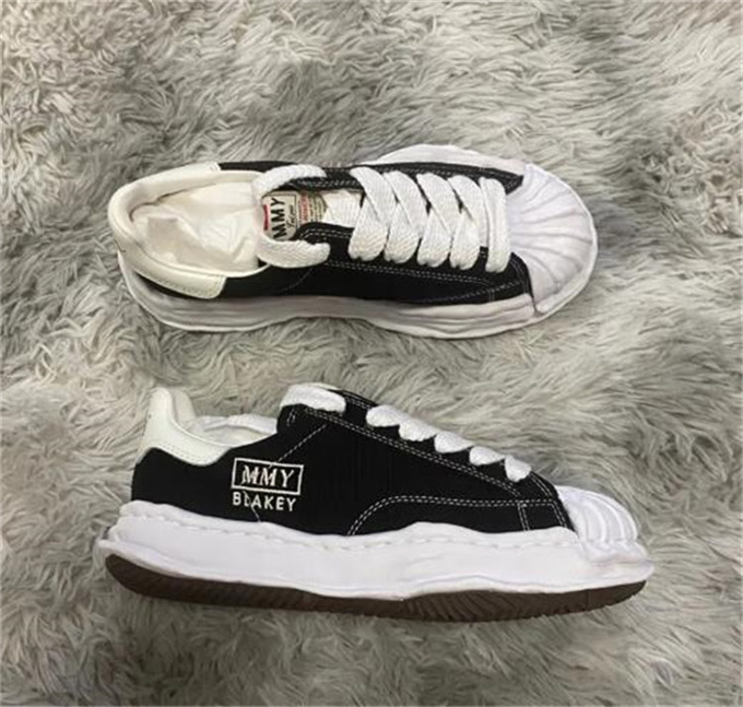 메종 미하라 야스히로 블레이키 OG 솔 캔버스 로우탑 스니커즈 블랙 화이트 A08FW735-BLACK photo review