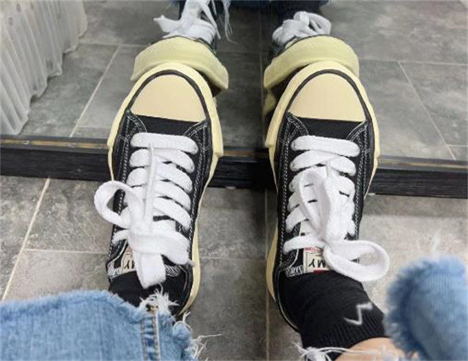메종 미하라 야스히로 피터슨 VL OG 솔 캔버스 로우탑 스니커즈 블랙 A09FW733-BLACK photo review