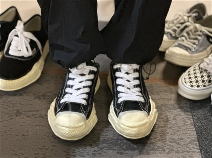 메종 미하라 야스히로 행크 VL OG 솔 캔버스 로우탑 스니커즈 블랙 A09FW734-BLACK photo review