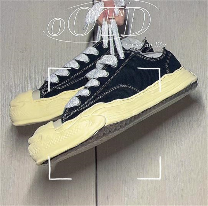 메종 미하라 야스히로 행크 VL OG 솔 캔버스 로우탑 스니커즈 블랙 A09FW734-BLACK photo review