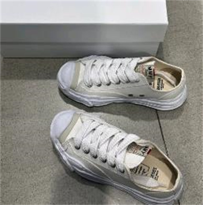 메종 미하라 야스히로 웨인 OG 솔 캔버스 로우탑 스니커즈 화이트 A05FW702-WHITE photo review