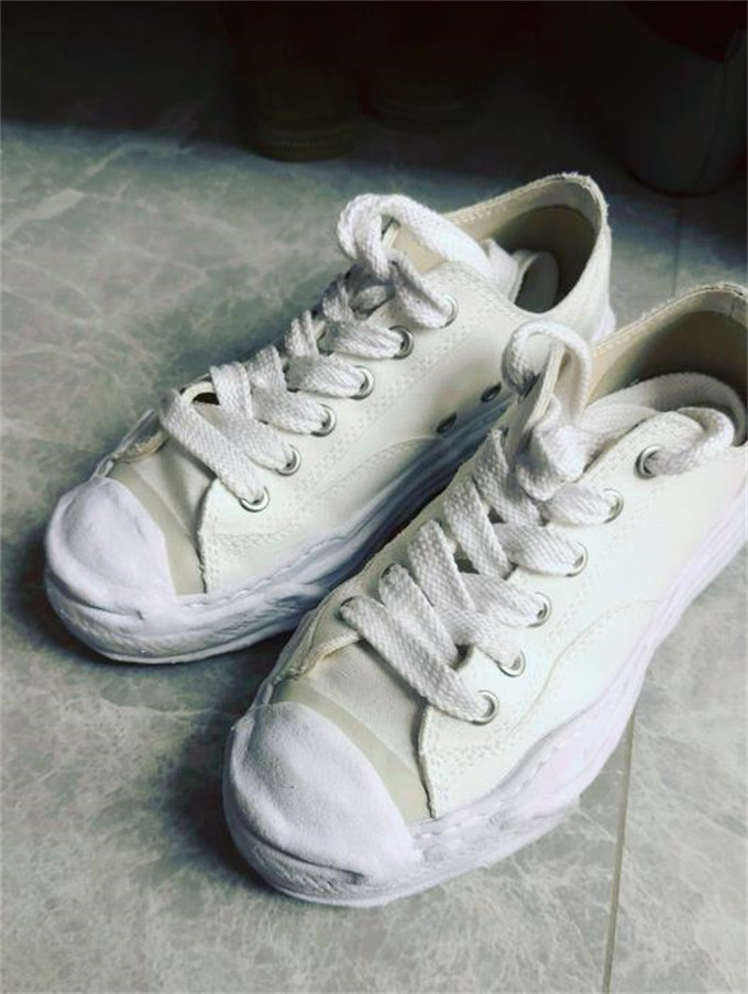 메종 미하라 야스히로 웨인 OG 솔 캔버스 로우탑 스니커즈 화이트 A05FW702-WHITE photo review
