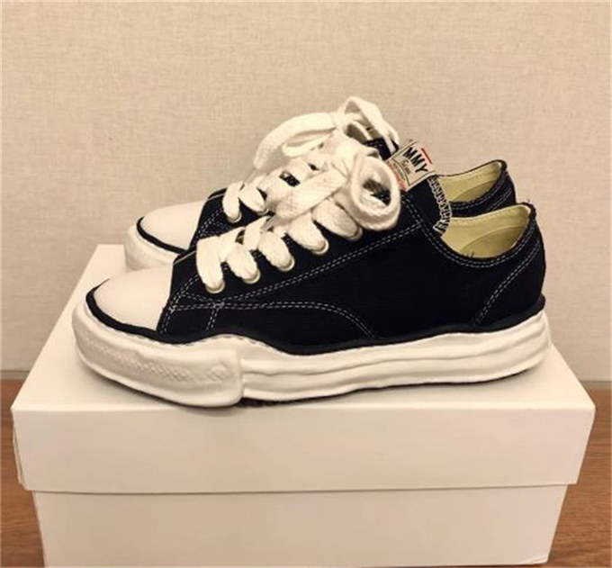메종 미하라 야스히로 피터슨 OG 솔 캔버스 로우 스니커즈 블랙 A01FW702-BLACK photo review