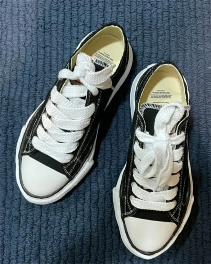 메종 미하라 야스히로 피터슨 OG 솔 캔버스 로우 스니커즈 블랙 A01FW702-BLACK photo review