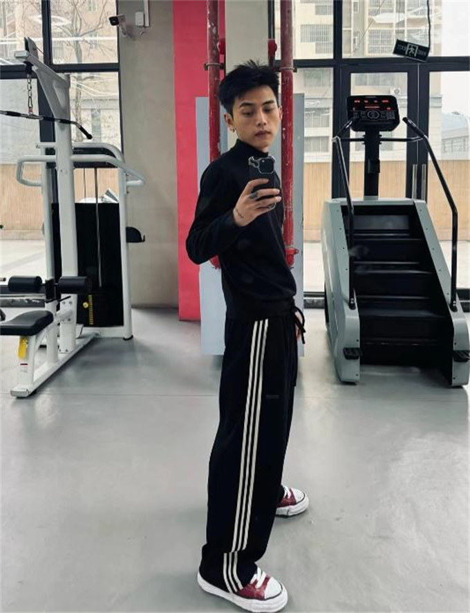 【G-Dragon 스타일 아이템!】메종 미하라 야스히로 피터슨23 OG 솔 캔버스 로우탑 스니커즈 보르도 A11FW702-BORDEAUX photo review